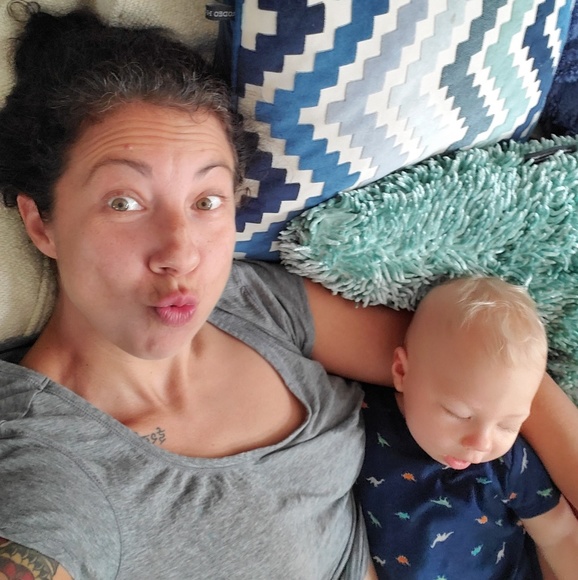 Meet your Posher, Melissa - Picture 2 of 6